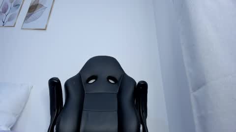 _molly_rosse_ online show from 06/01/26, 11:56