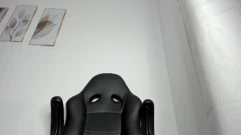 Snapshot of _molly_rosse_ chatting on 06/29/26, 12:05 _molly_rosse_ online show from 06/29/26, 12:05