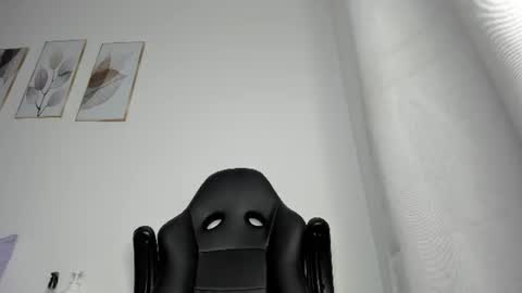 Snapshot of _molly_rosse_ chatting on 07/17/26, 12:12 _molly_rosse_ online show from 07/17/26, 12:12