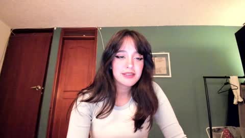 Snapshot of _moon_cake_ chatting on 03/12/25, 03:13 Next stream 950 pm Colombia time xd online show from 03/12/25, 03:13