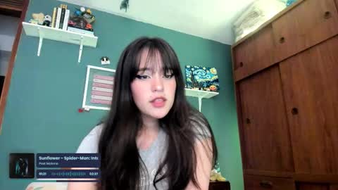 Snapshot of _moon_cake_ chatting on 10/10/25, 05:17 Next stream 950 pm Colombia time xd online show from 10/10/25, 05:17