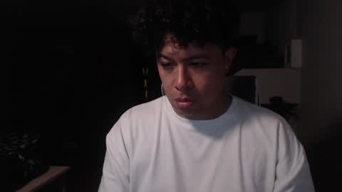 Snapshot of _mr_panda_ chatting on 01/17/25, 01:04 Panda  online show from 01/17/25, 01:04