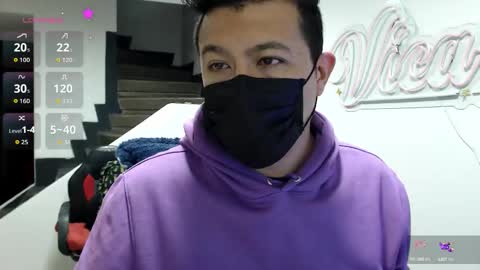 Snapshot of _mr_panda_ chatting on 09/13/25, 11:37 Panda  online show from 09/13/25, 11:37