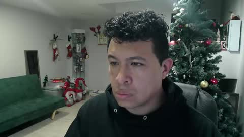 Snapshot of _mr_panda_ chatting on 12/21/25, 06:20 Panda online show from 12/21/25, 06:20