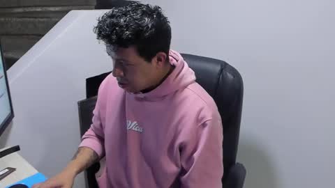 Snapshot of _mr_panda_ chatting on 03/21/26, 10:46 Panda online show from 03/21/26, 10:46