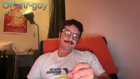 Snapshot of _mrguy_ chatting on 04/08/26, 02:55 _mrguy_ online show from 04/08/26, 02:55
