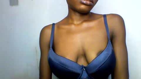 Snapshot of _mygal_sexy chatting on 06/19/26, 02:10 galsexy online show from 06/19/26, 02:10