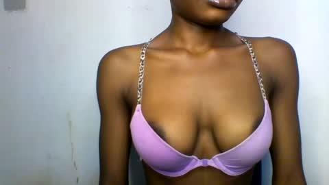Snapshot of _mygal_sexy chatting on 06/21/26, 06:05 galsexy online show from 06/21/26, 06:05