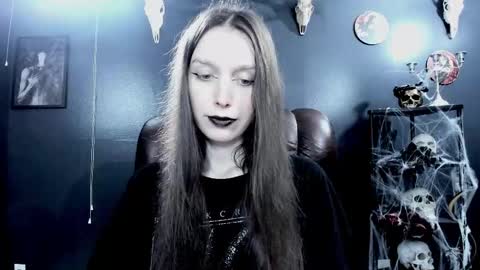 _naamah online show from 09/17/25, 07:04