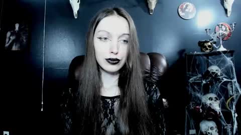 _naamah online show from 09/25/25, 07:50