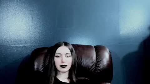 _naamah online show from 10/22/25, 06:07