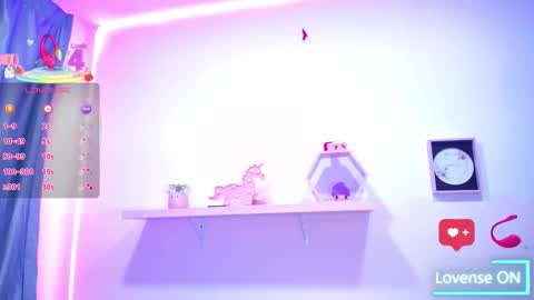 Snapshot of _nahom_ chatting on 11/01/25, 12:23 nahomi online show from 11/01/25, 12:23