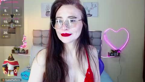 Snapshot of _naomi_s chatting on 06/19/26, 01:26 _naomi_s online show from 06/19/26, 01:26