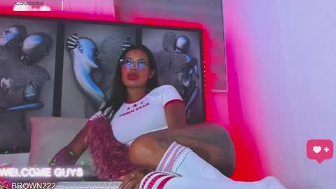 naomi brown online show from 09/26/25, 03:10