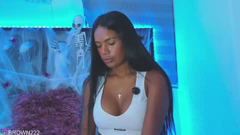 naomi brown online show from 10/13/25, 01:16