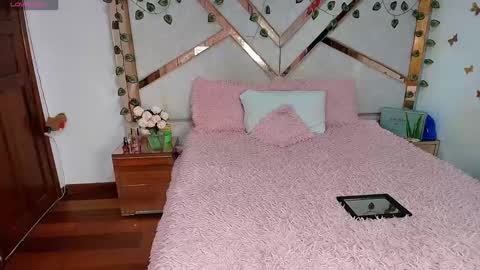 Natasha Rodriguez independent model online show from 09/19/25, 11:27