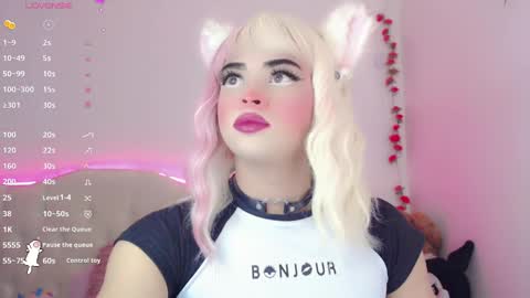 Snapshot of _natsuki chatting on 12/15/24, 05:23 _natsuki online show from 12/15/24, 05:23