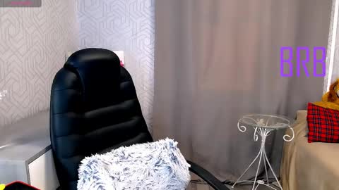 Snapshot of _naughty_megan_ chatting on 02/28/25, 08:20 Megan online show from 02/28/25, 08:20