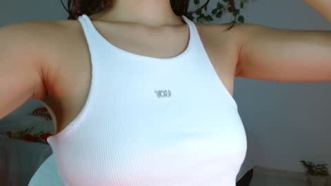 _nayade_ online show from 02/16/25, 08:33