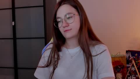 Mia with a big heart  online show from 01/18/25, 06:34