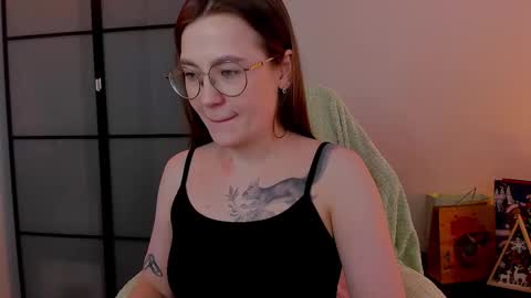 Mia with a big heart  online show from 02/12/25, 07:02