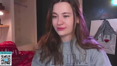 Snapshot of _nemalkovamia chatting on 01/12/26, 11:48 Mia with a big heart online show from 01/12/26, 11:48