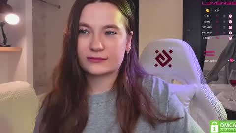 Snapshot of _nemalkovamia chatting on 02/11/26, 12:21 Mia with a big heart online show from 02/11/26, 12:21