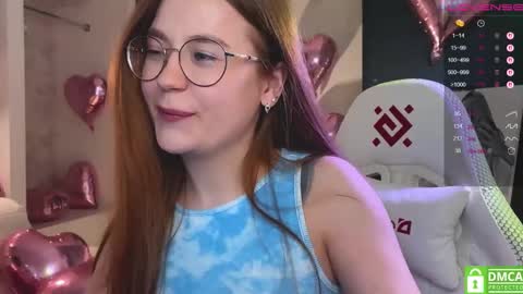 Snapshot of _nemalkovamia chatting on 02/18/26, 12:23 Mia with a big heart online show from 02/18/26, 12:23