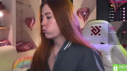 Snapshot of _nemalkovamia chatting on 03/26/26, 11:05 Mia with a big heart online show from 03/26/26, 11:05