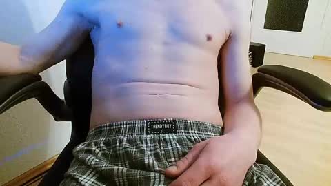 _neverever_ online show from 04/03/26, 07:12