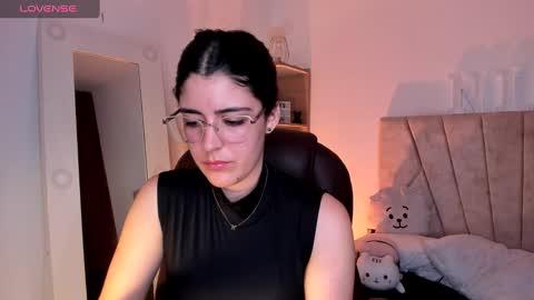 Snapshot of _niah_ chatting on 03/01/25, 09:15 Niah You can call me Ni or cutie haha online show from 03/01/25, 09:15