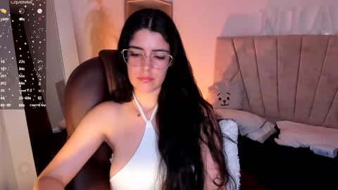 Snapshot of _niah_ chatting on 03/02/25, 12:20 Niah You can call me Ni or cutie haha online show from 03/02/25, 12:20