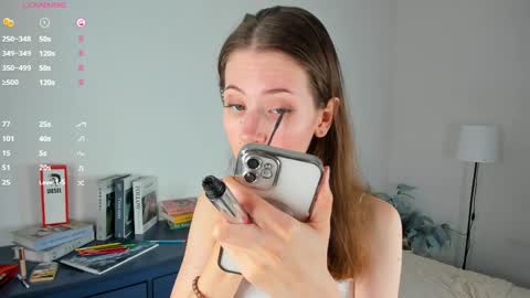 Snapshot of _nicehabbitt_ chatting on 04/08/26, 01:11 Ashley online show from 04/08/26, 01:11