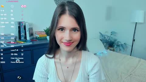 Snapshot of _nicehabbitt_ chatting on 04/15/26, 01:18 Ashley online show from 04/15/26, 01:18