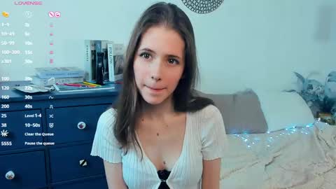 Snapshot of _nicehabbitt_ chatting on 04/15/26, 07:58 Ashley online show from 04/15/26, 07:58