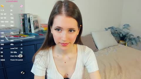 Snapshot of _nicehabbitt_ chatting on 04/17/26, 01:25 Ashley online show from 04/17/26, 01:25