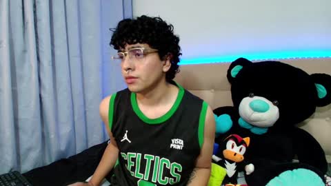 Nicolas online show from 12/16/24, 01:10