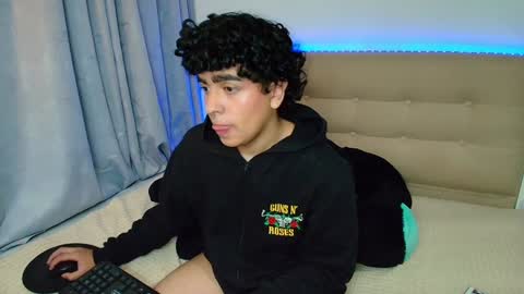 Nicolas online show from 12/27/24, 10:59