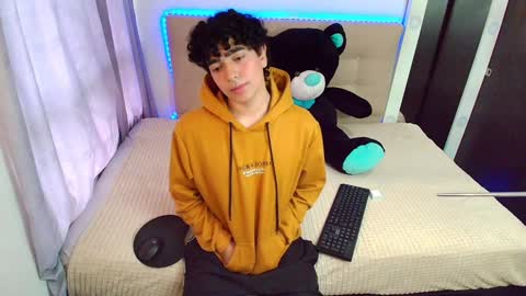 Nicolas online show from 12/30/24, 09:19