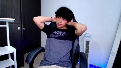 Nicolas online show from 01/27/25, 06:09