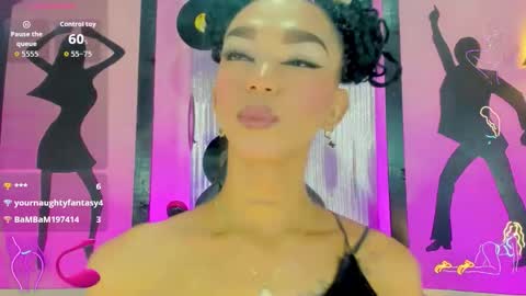 Snapshot of _nickyminach chatting on 10/25/25, 07:19 Nicky Please help me with your thumbs up its importan online show from 10/25/25, 07:19