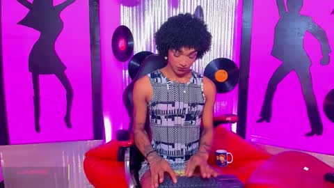 Nicky  Please help me with your thumbs up its importan online show from 03/13/26, 10:27