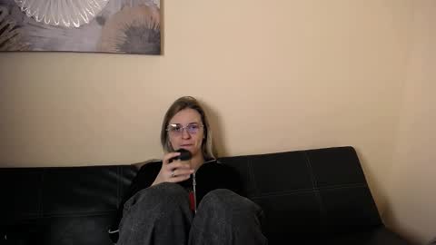 Snapshot of _nicole_new chatting on 03/05/26, 10:11 Nica online show from 03/05/26, 10:11
