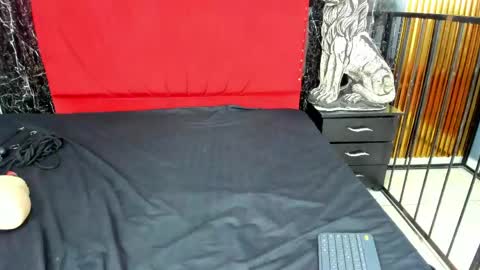  NicoleSweet1 online show from 05/20/26, 08:37