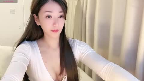 Snapshot of _nina_77 chatting on 02/10/25, 05:58 _nina_77 online show from 02/10/25, 05:58