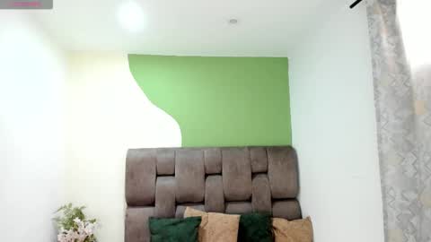   online show from 11/23/25, 12:05