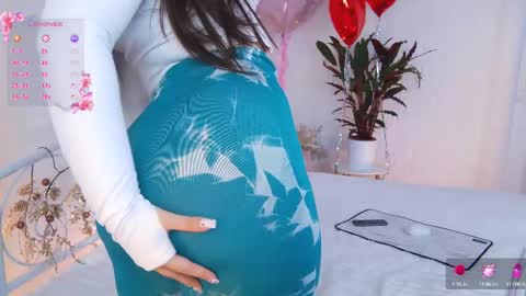 Vivian online show from 02/19/25, 02:34