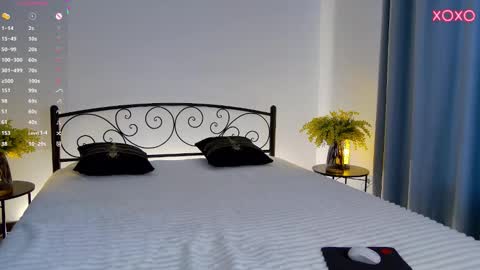 Vivian online show from 10/29/25, 07:21