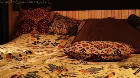 Snapshot of _northern_girl_ chatting on 02/21/25, 02:06 Lady Jess from house of Dragonborns online show from 02/21/25, 02:06