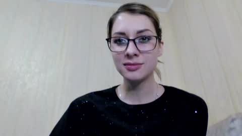  Number 1  online show from 01/06/25, 11:40